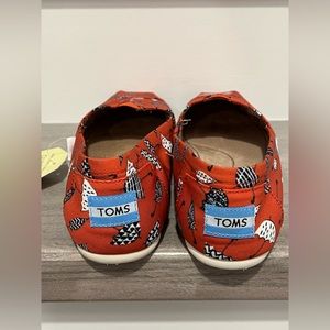 Brand new with tag TOMS red with umbrella